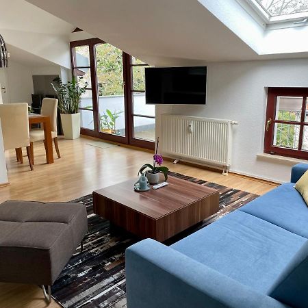 Charmante Dachgeschoss Wohnung ไลป์ซิก ภายนอก รูปภาพ